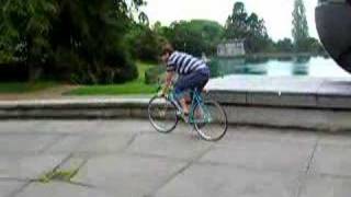 Backwards Circle on a Fixie