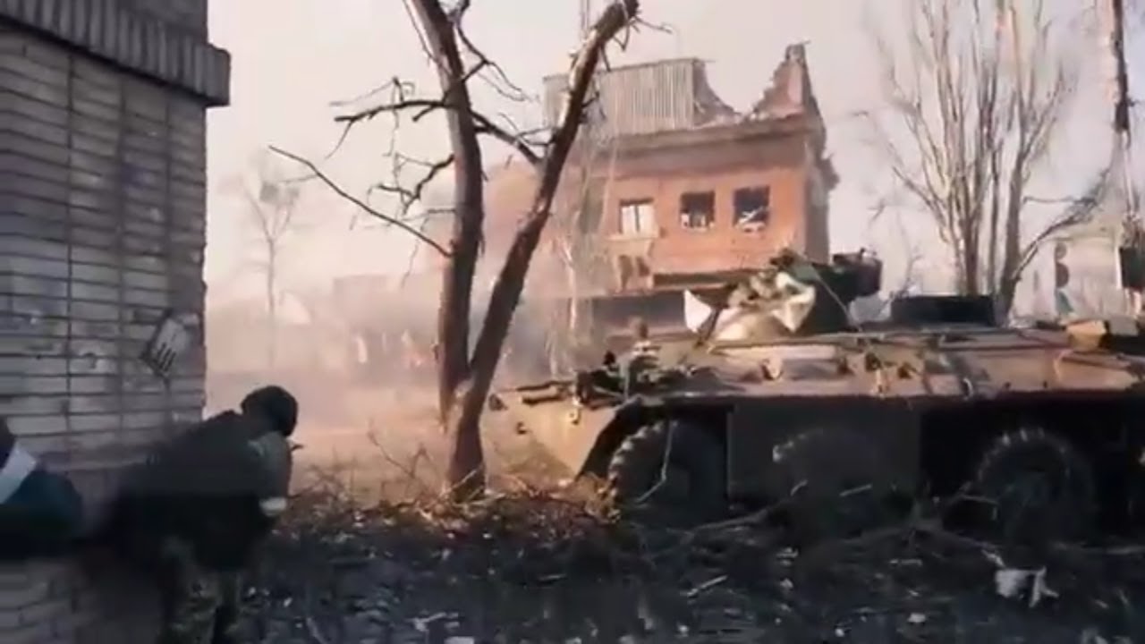 Ukrainian BTR-4 with 30mm gun puts russian tank on fire
