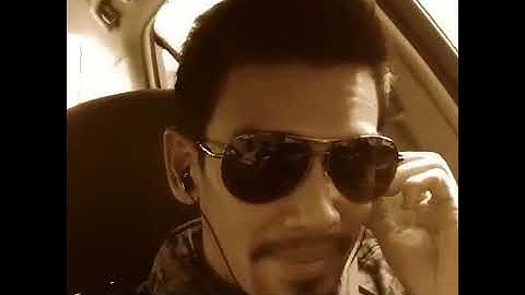 Vik Rodes Feat Tio " Mandi Hujan by SLANK "