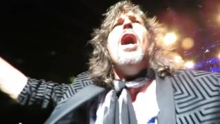 Foreigner at Bethel Woods July 14, 2017 Cold as Ice-Kelly Hansen joins the crowd