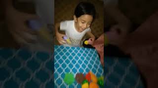 Yenyen Selling Milksshake And Nayne Resimi