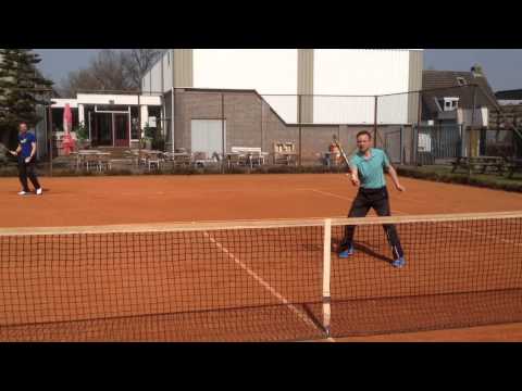 Video: Waar Om In Moskou Tennis Te Speel