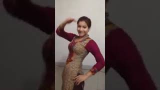 Wet Pakistani sexy aunty mujra woman dance hot
