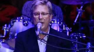 DON MOEN CONCERT TOUR in DUBAI.wmv
