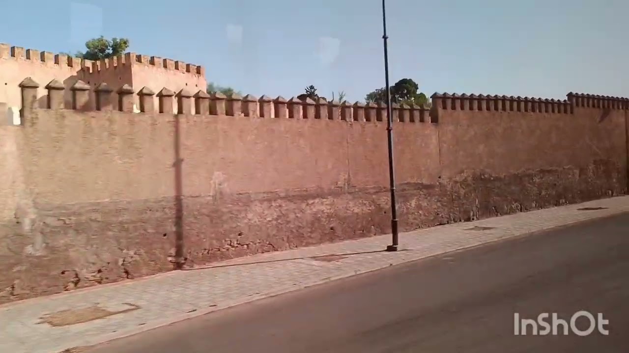 عندك يجتمع عبق الماضي مع الحاضر 🕌 تكون هده النتيجة جولة في مدينة فاس العريقة  وتونات أرض الزيتون🍇🎋