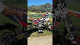 Amazing 2-Stroke Dirt Bike