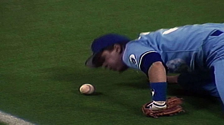 KC@MIN: Seitzer unsuccessful in blowing ball foul
