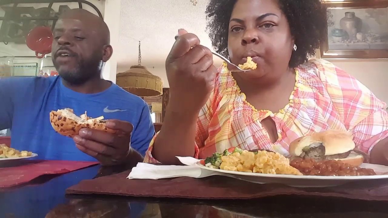 Family(Mukbang)/Hamburger,Broccoli Salad,Mac&Cheese