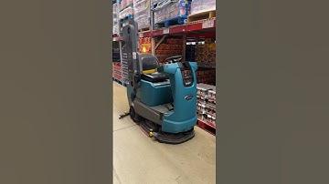 This AI Janitor is taking over the world! #shortsfeed #airobots #ai