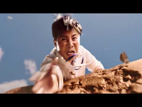 ケイン・コスギ、11年ぶり「ファイト イッパーツ!」今回は引き上げる役/リポビタンD CM+メイキング+インタビュー