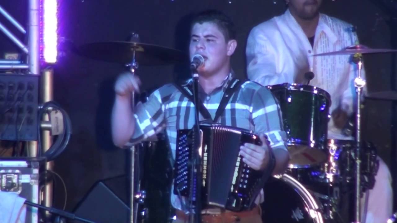 Alfredo Olivas Villana De Cuento En Vivo LAs Pulgas YouTube