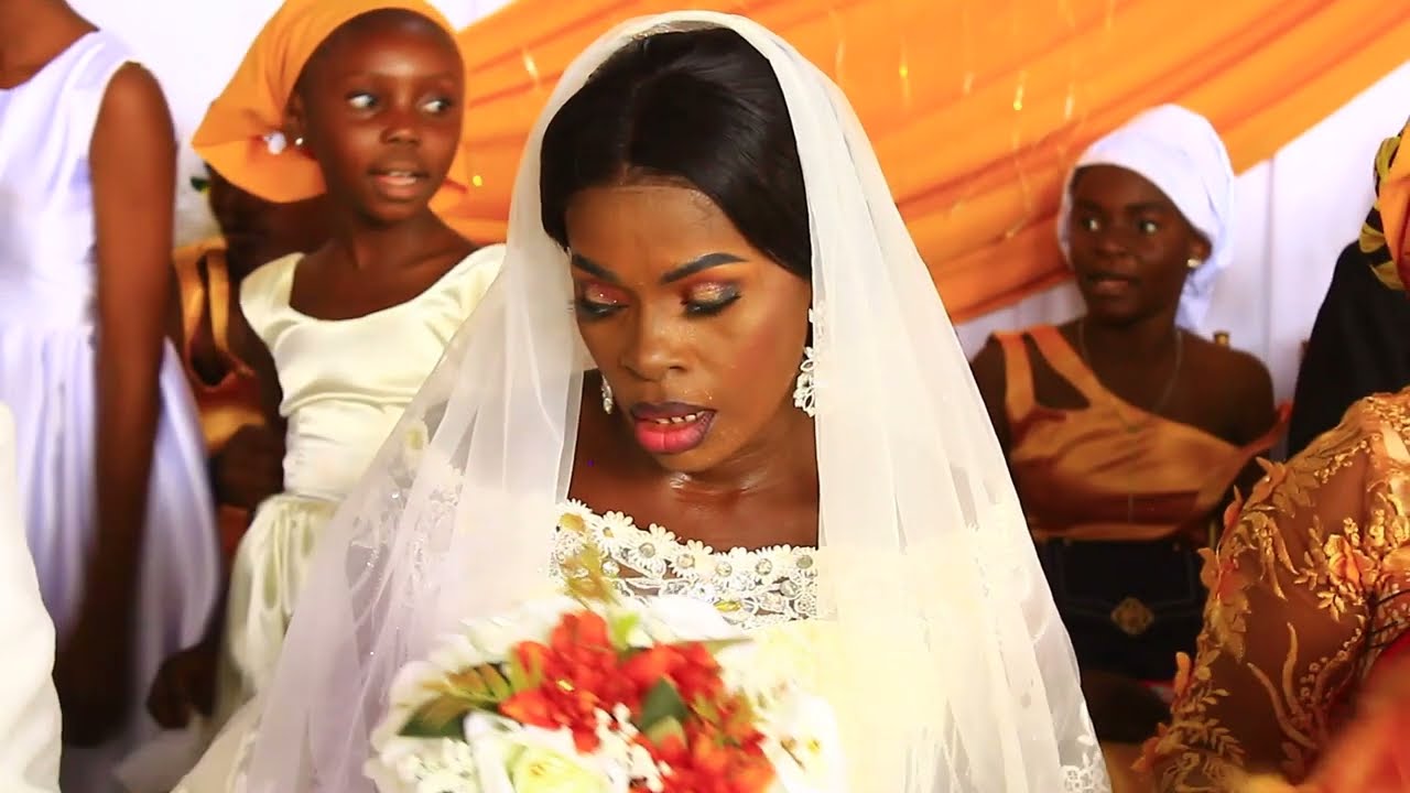 Página Rosa: Casamento Religioso do Papa Carlos Vela & Diac Esperança Tsonde, IBNM-Luanda P/ Palanca