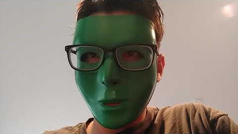 Reading the entire Shrek script 1 word per day #830