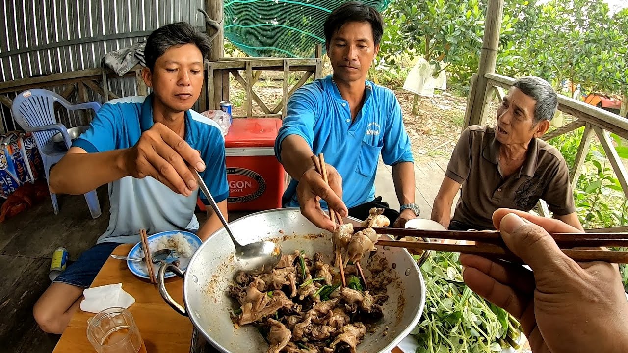 Chuột đồng béo ngậy kho tương, quất ngay một miếng uống liền 3 ly . CDMT