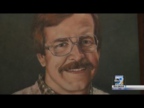 Theatre Pays Homage