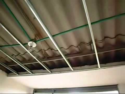 Como instalar cielo raso de madera youtube Como bajar un techo con madera