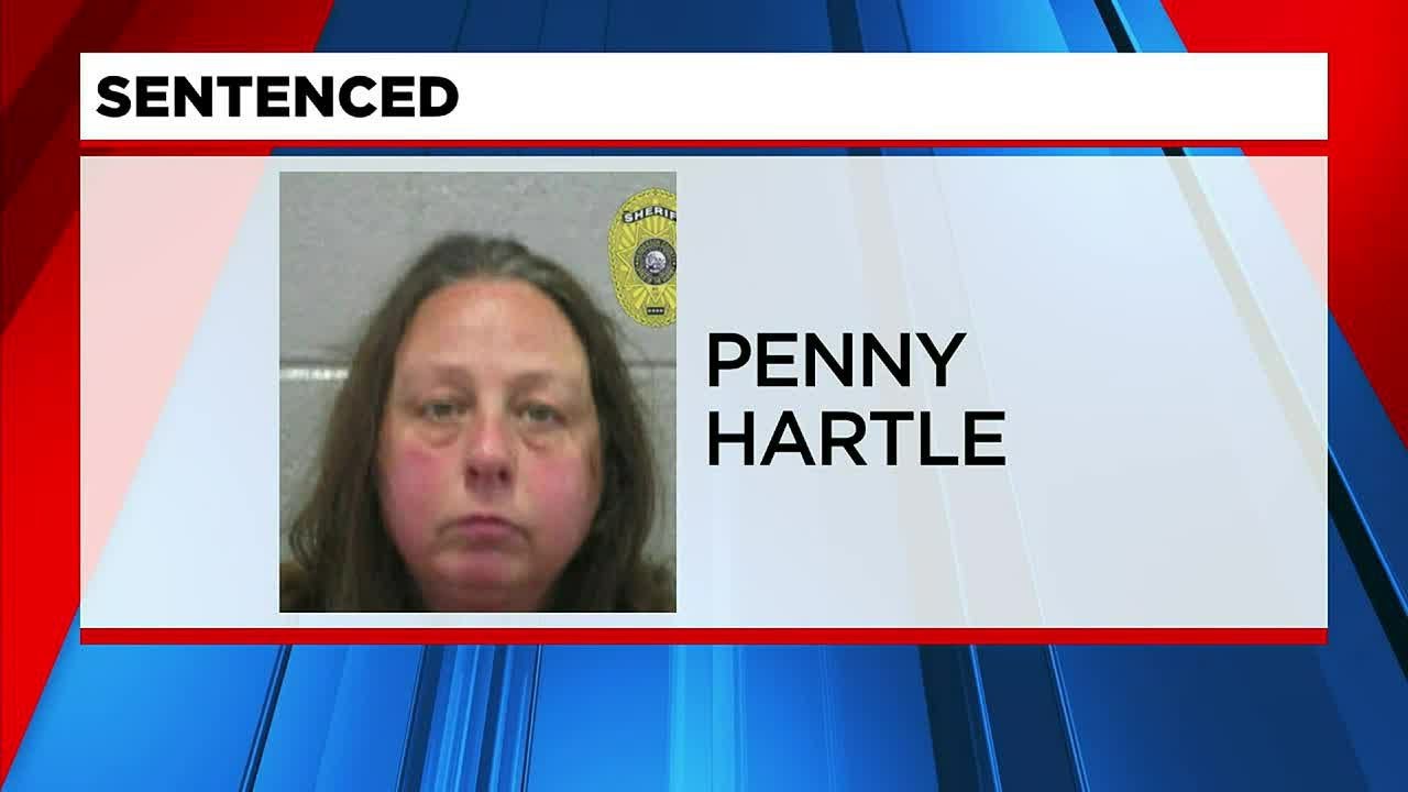 Woman pleads guilty in stabbing of 5-year-old daughter