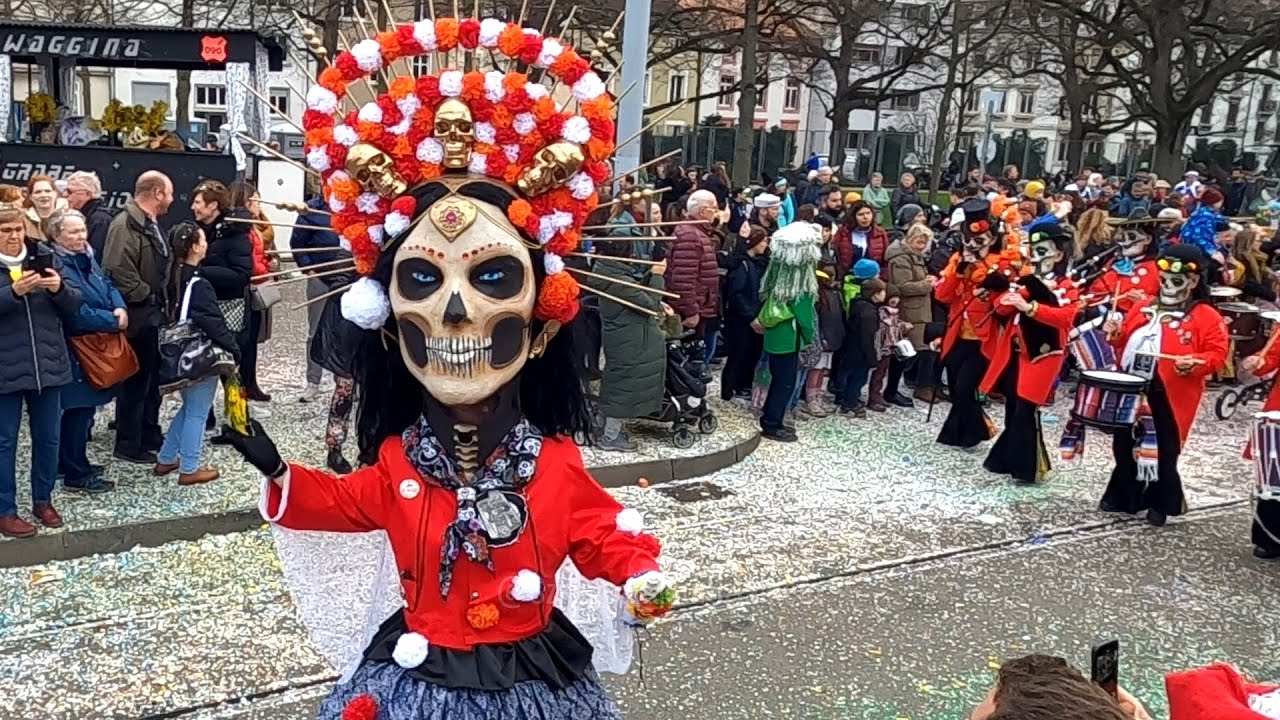 Fasnacht Basel 2024: Cortège am Montag | Fasnachtsumzug | Guggenmusik | Switzerland