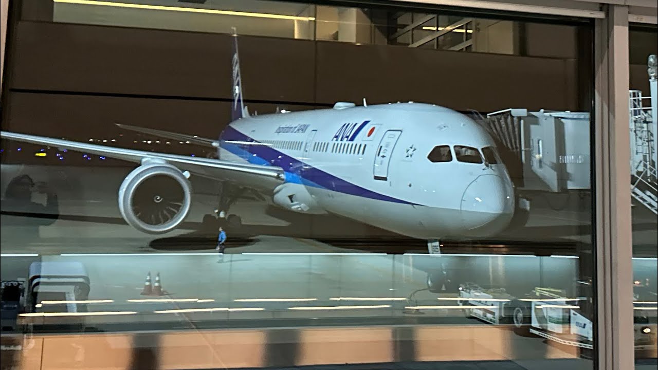 ANA from Jakarta to Tokyo (Haneda) - Osaka (Kansai). SKYTRAX 5-Star airline.