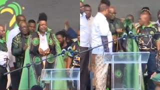 President Zuma uphe Papa Peni isipho sejazi le MK Party