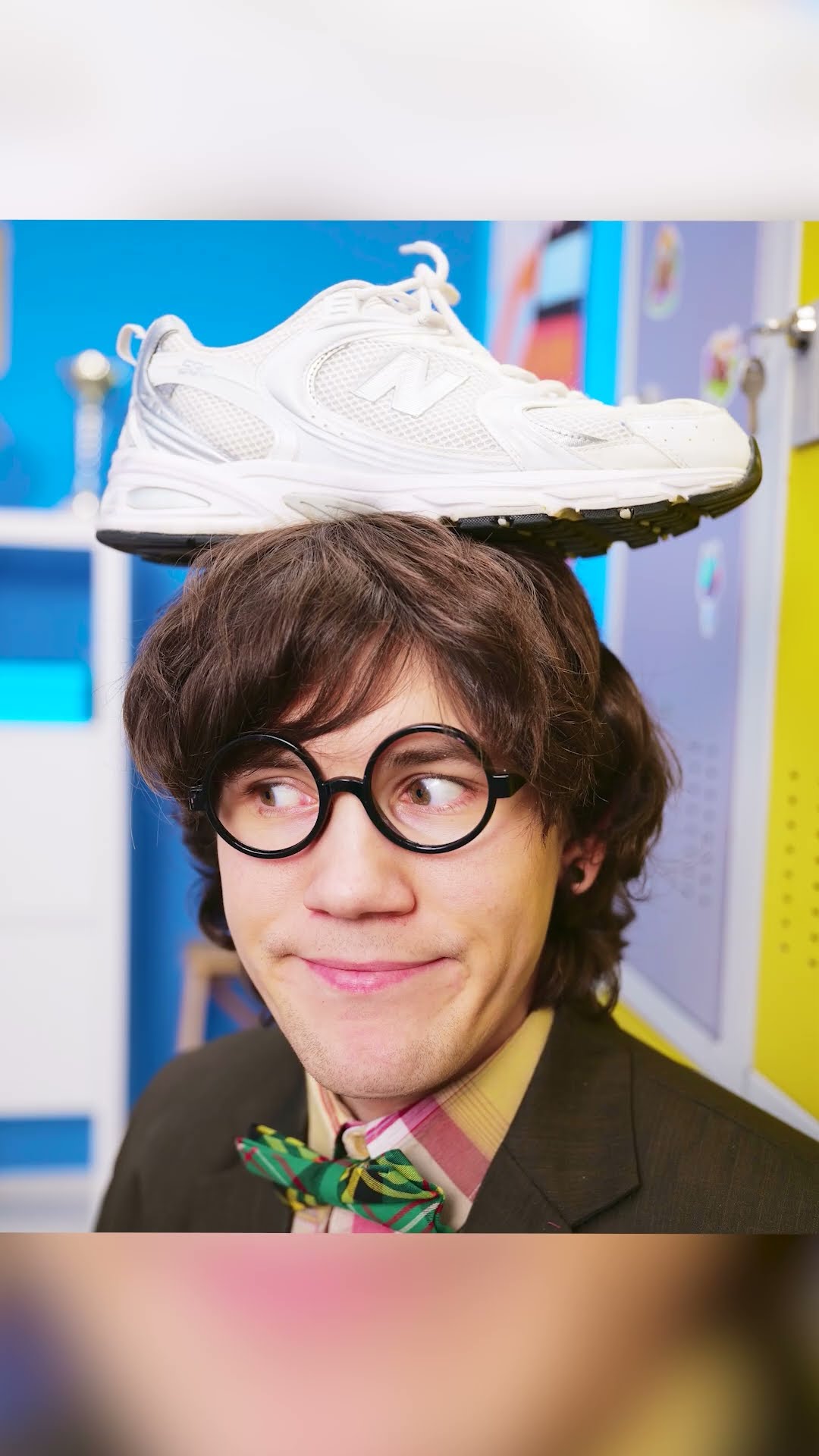 Cómo ser popular en la escuela ? #shorts