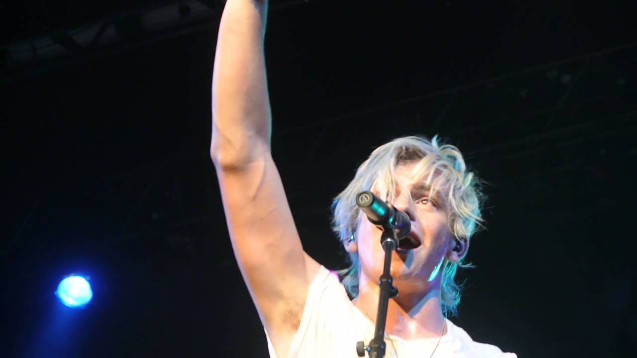 R5 - What Do I Have To Do - Best Buy Theater NYC - 6/10/14