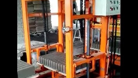 China LangPu QTJ4-25D full automatic concrete block making machine