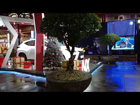 LOKASI GEDUNG 101 PENUH DENGAN LAMPU NATAL LOKASI GEDUNG 101 PENUH DENGAN LAMPU NATAL