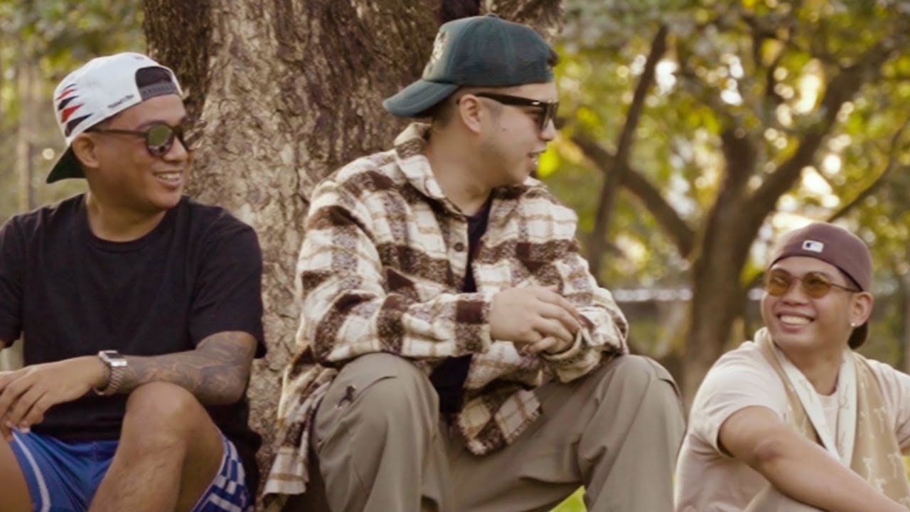 Guarda SOLID KAGABI (OFFICAL MUSIC VIDEO) su YouTube Guarda SOLID KAGABI (OFFICAL MUSIC VIDEO) su YouTube