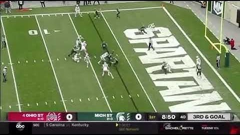 Justin Fields the WIZARD makes something out of nothing | Rushing TD Ohio State vs. Michigan State