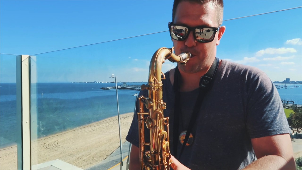 YouTubeでAndy V - This Feeling Feat. Simon Phillipsを視聴 YouTubeでAndy V - This Feeling Feat. Simon Phillipsを視聴