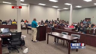 Community holds vigil for victims of the Clay Co. shooting
