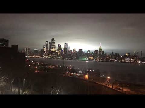 <p>Peter Zanin shot video of the glow from Hoboken.</p>
