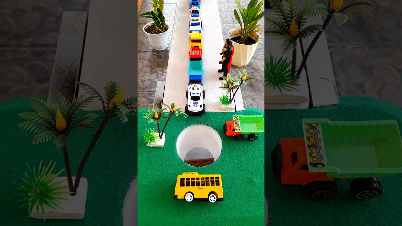 Jcb big car pushing red car and yellow truck into pit