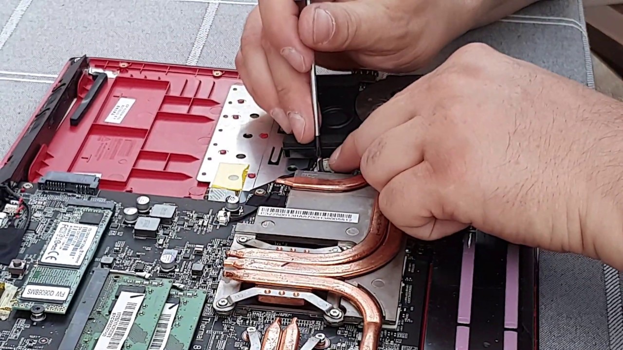 MSI apache pro disassemble cleaning and replace the thermal compound