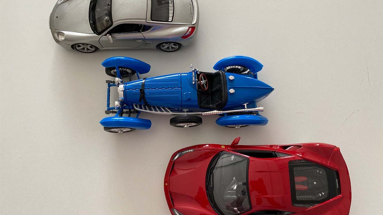 Various Bigger Diecast Model Cars From The Floor Luxury Diecast Model Cars Collection 1/18