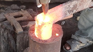 KNIFE MAKING | FORGING A NICE BENDING MACHETE FROM THE LONG STEEL BAR