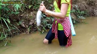 Unbelievable Fishing - Catching Fish Using Pipe BowFishing by Smart Girl