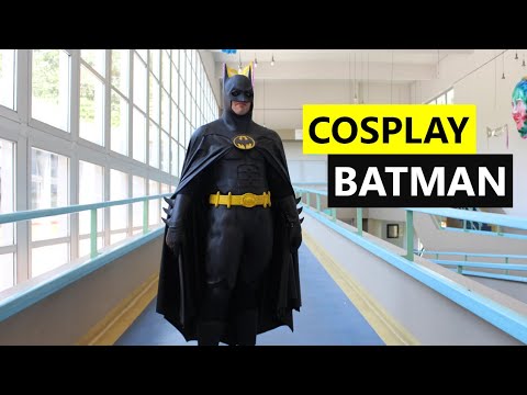 Cosplay Batman (Batman Returns - 1992) - YouTube