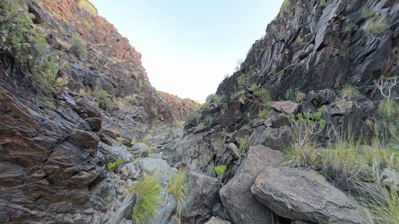 Trail Running in Maspalomas | Playa del Inglés → Barranco de las Fuentes 🏃‍♂️🌅