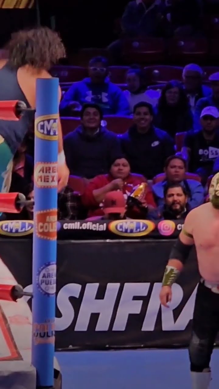 Vuelo de Leono en la Arena México