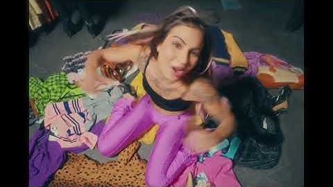 EMJAY - flash y pose (Video Oficial)