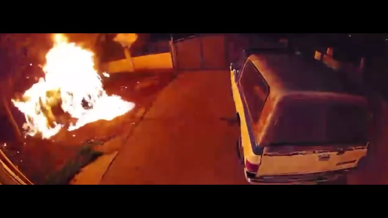 Man tries to set car on fire and sets himself ablaze - YouTube