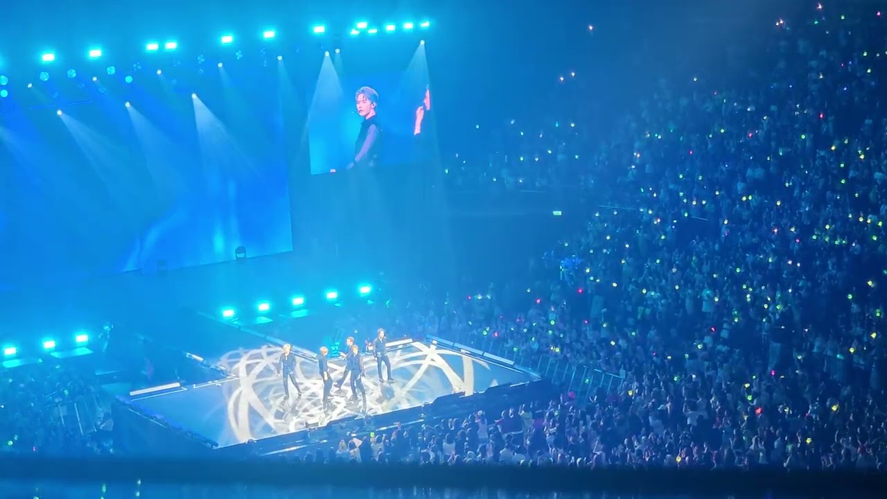 Wayv at smtown live in london at 02 arena