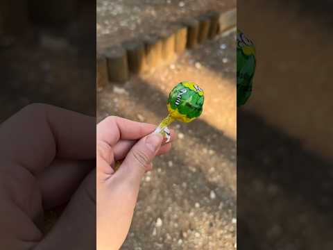 طبت علأرض وضحكت عليهن