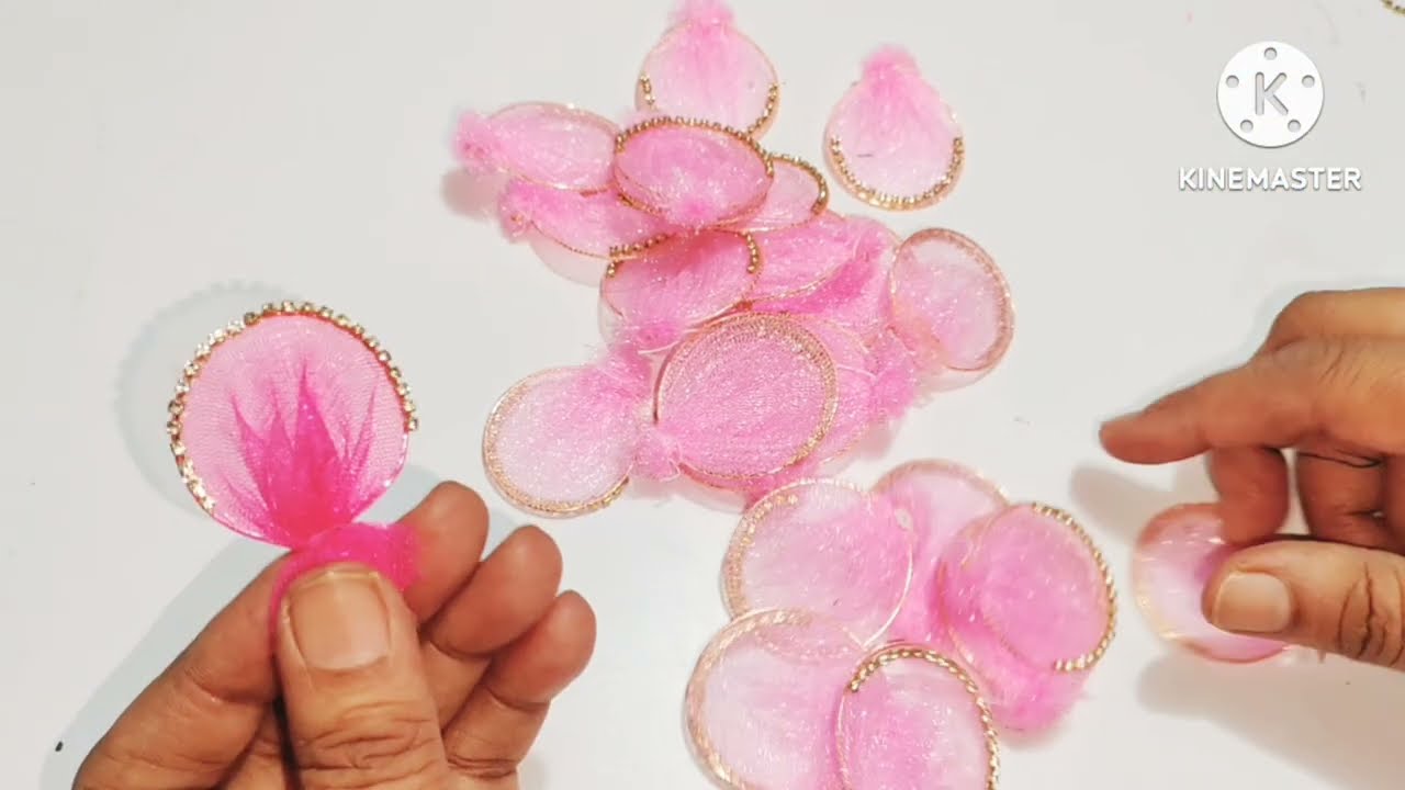 दवाई की खाली शीशी की मदद से बनाएं ये ठाकुर जी की पोशाक के लिए ब्यूटीफुल बूटियां।