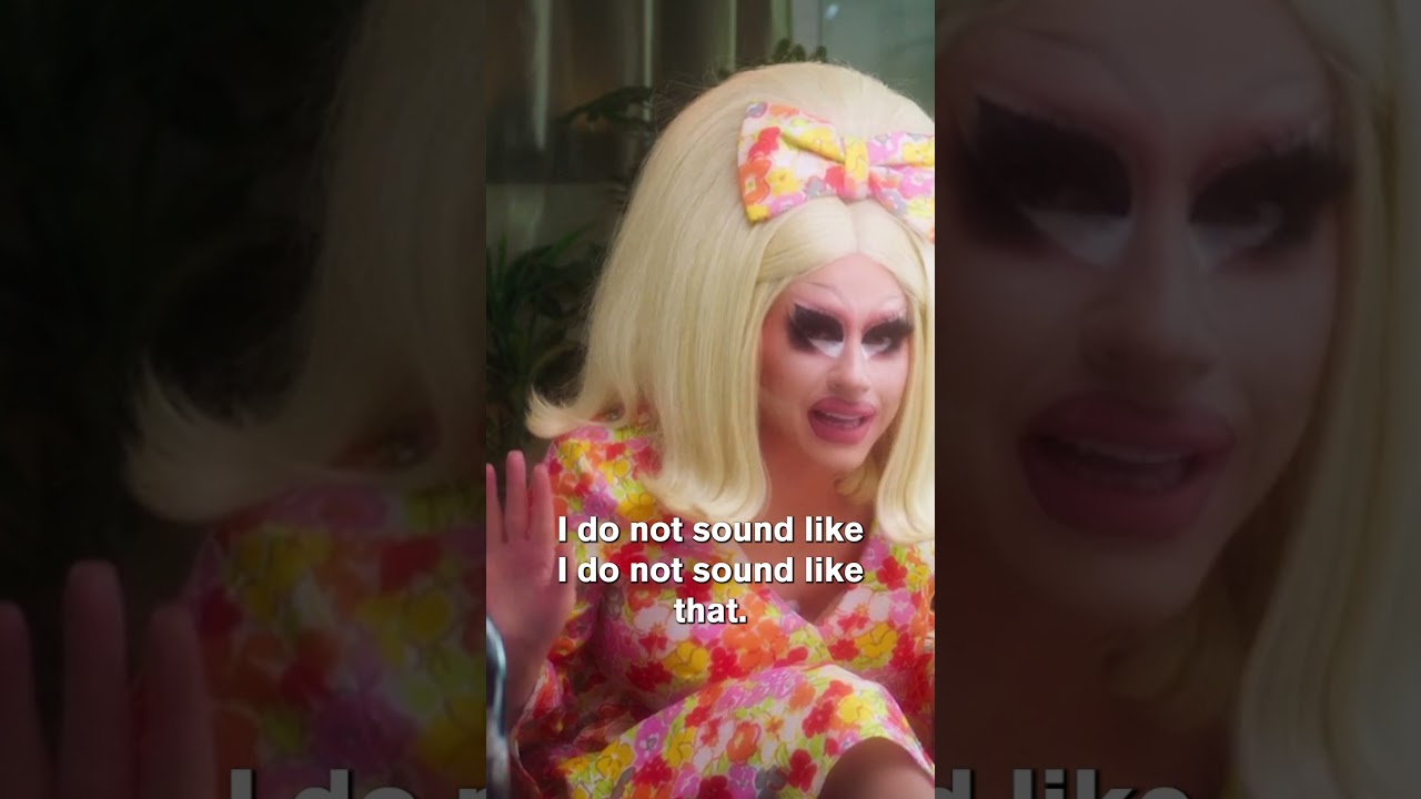 Jackie Beat Reads Trixie Mattel #shorts