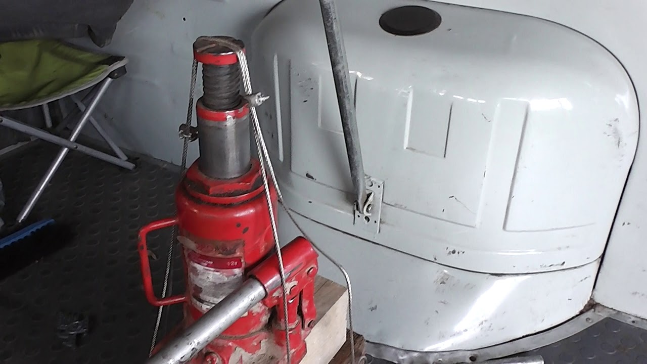 УАЗ Буханка ставим коробку вместе с раздаткой в одни руки - YouTube