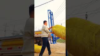 Small square bundles of corn stalks loading tool Straw bale loading tool#viralvideo