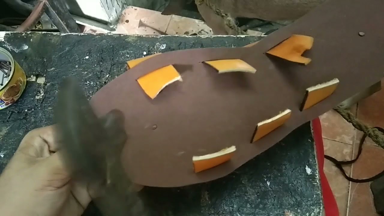 LEATHER SANDALS MAKING ON SIMPLE DESIGN FOR SUMMER SEASON